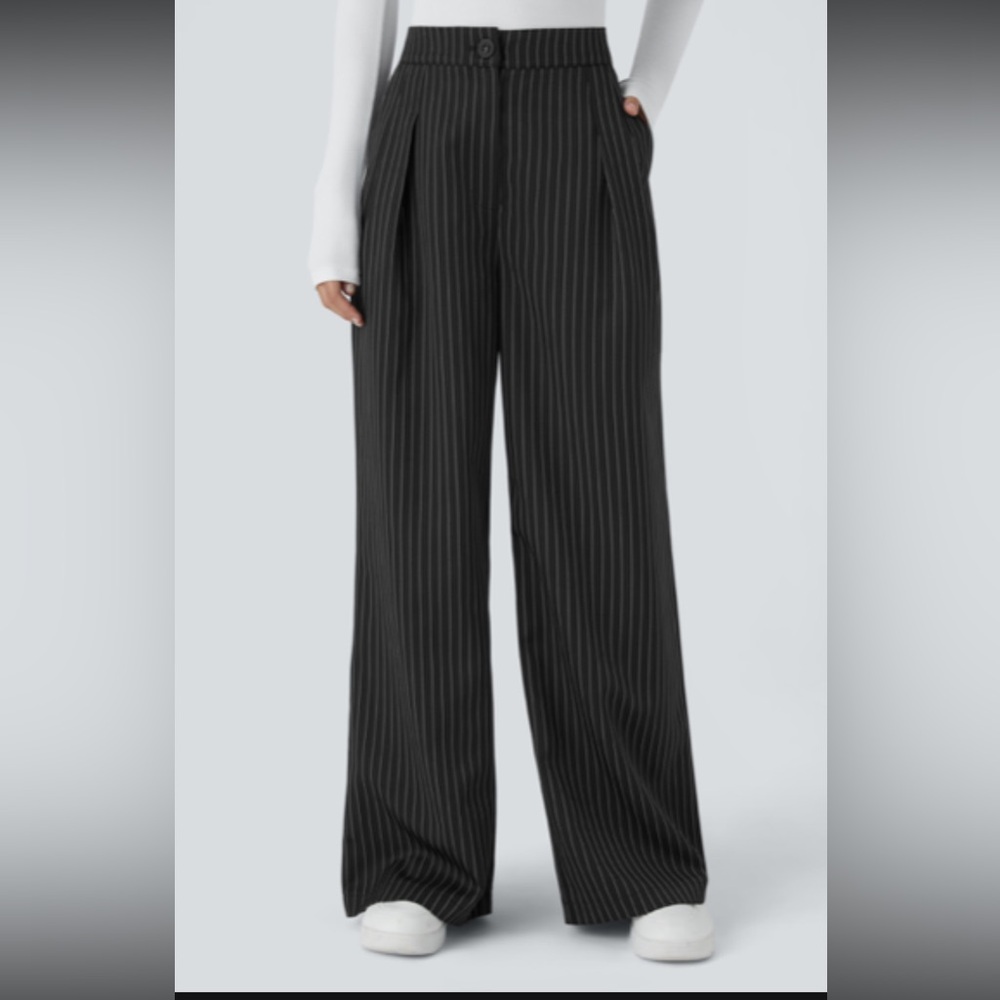 HALARA Black Pinstripe Pantsuit